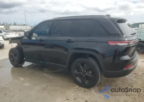 2023 Jeep Grand Cherokee Laredo from USA, damaged, VIN 1C4RJHAG5PC540645